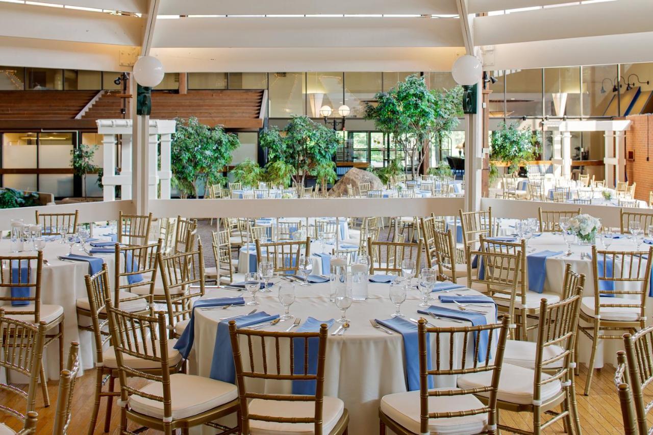 Hotel Boxboro Regency Boxborough Esterno foto