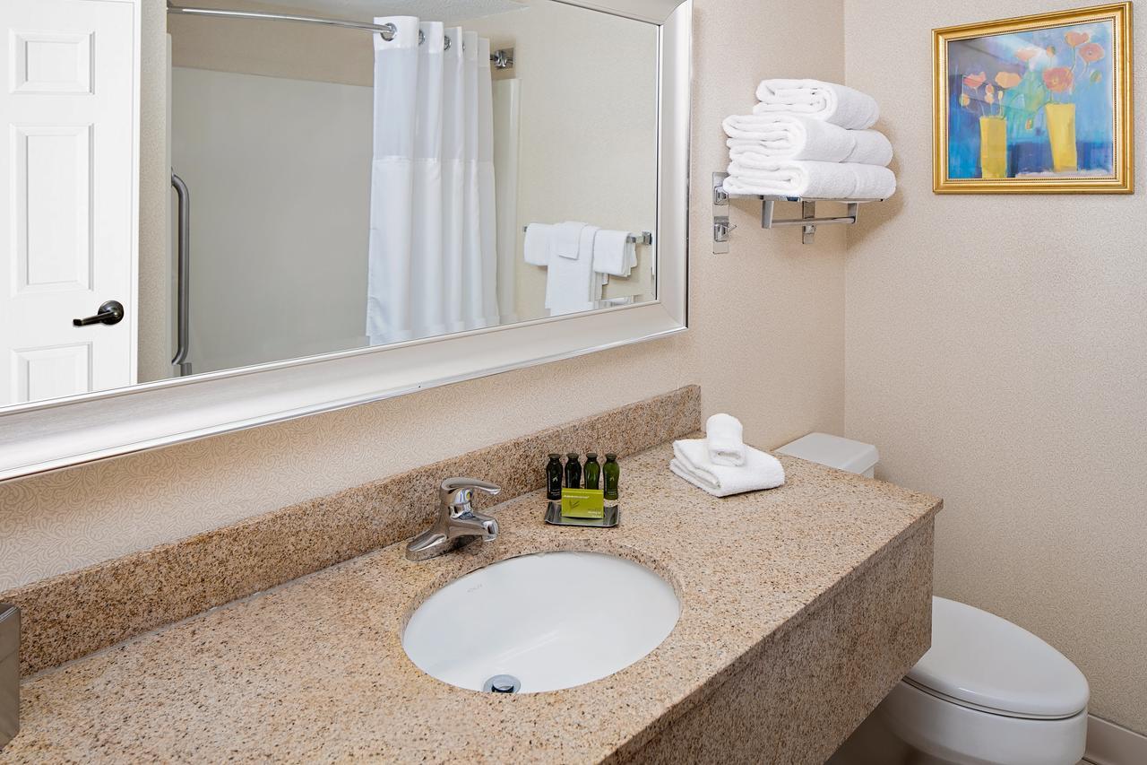 Hotel Boxboro Regency Boxborough Esterno foto